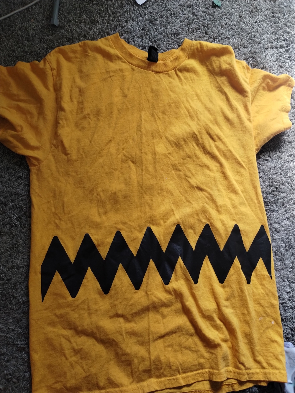 Charlie Brown Costume T-Shirt with Black Zigzag - Classic Cartoon Style Hallowee